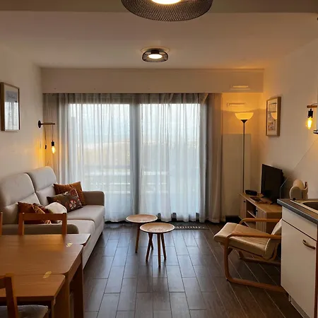 116 Naturelle , , Pour 4 , Parking , Garage A Velos , Wifi Apartament *